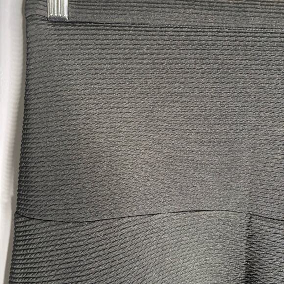 Calvin Klein Black Ribbed A Line Skirt Back Exposed Zipper Size 22W - Picture 3 of 5